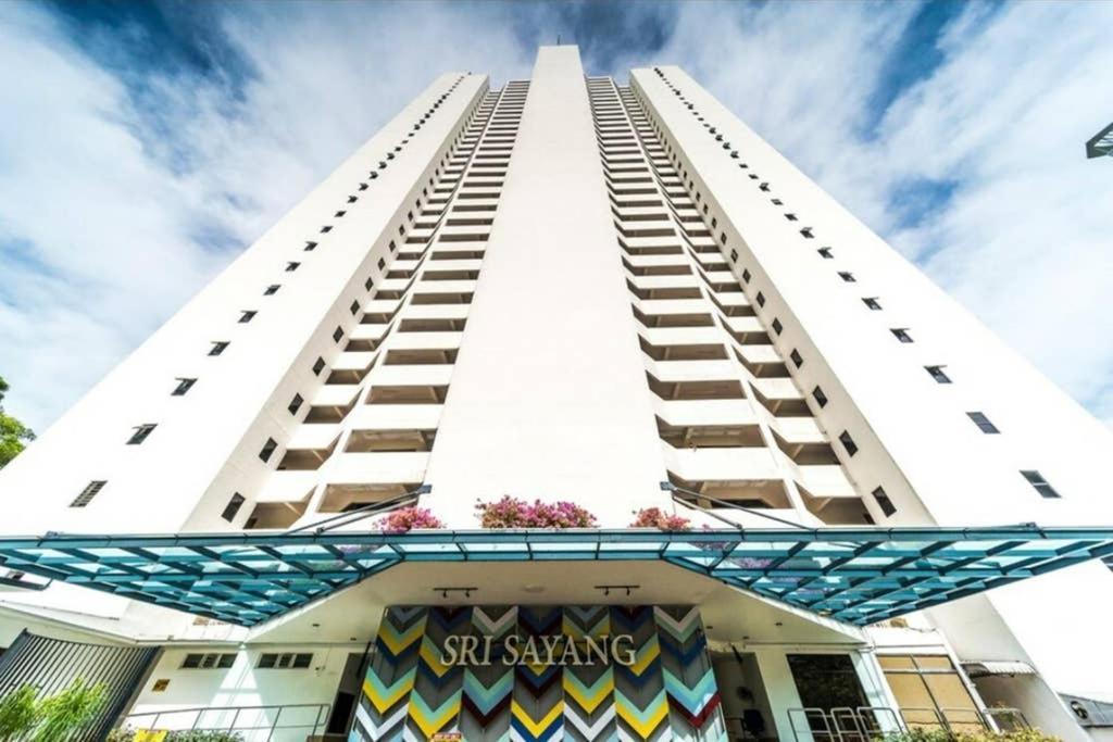 Poolview 502 - 2 Pangsapuri